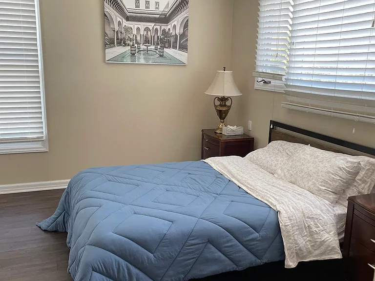 1128 S Clementine St S — Photo 12