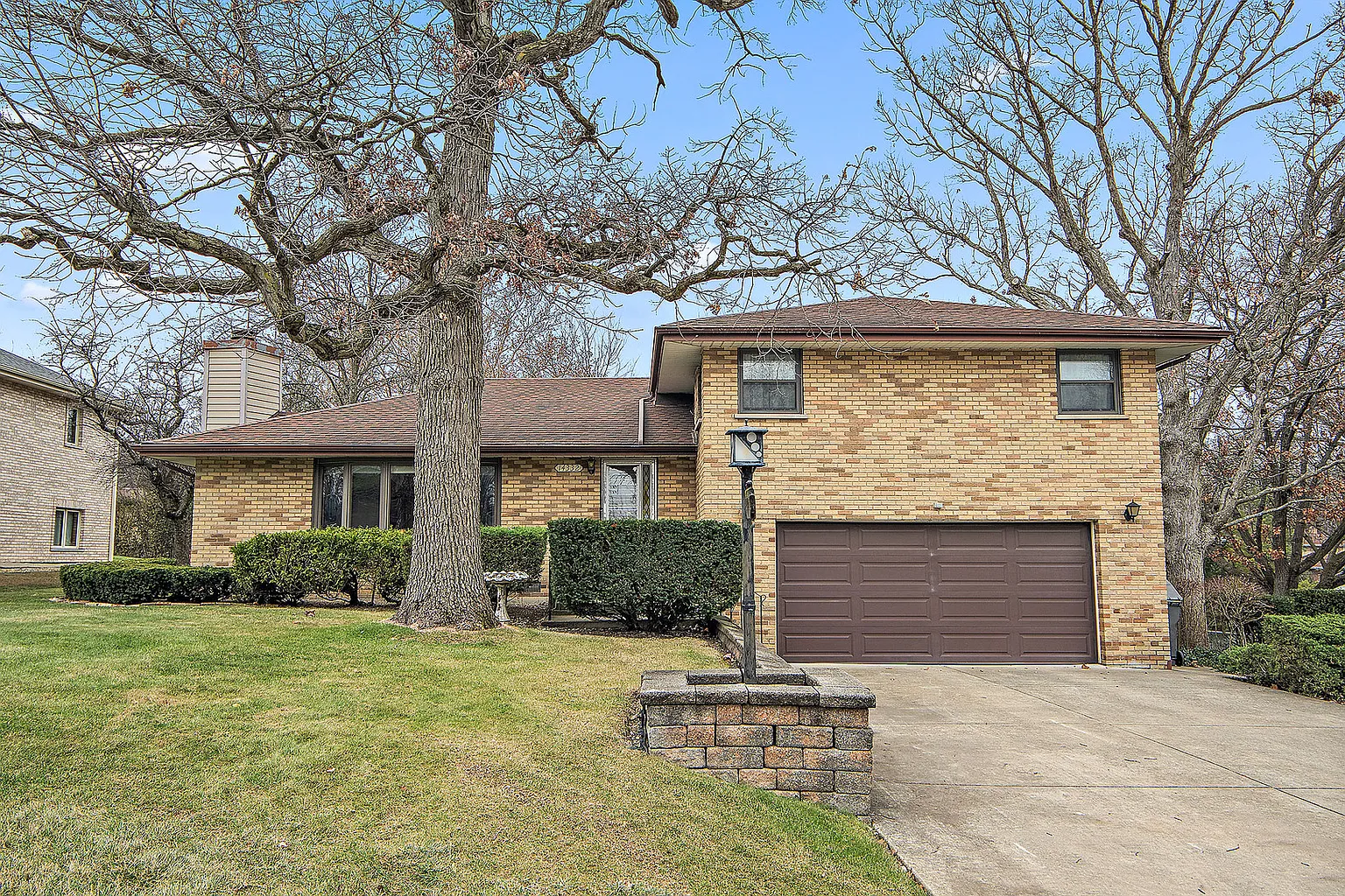 14332 Oakley Ave photo 1