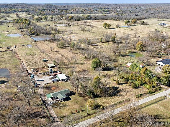 2nd image of 12675 Old Highway 75