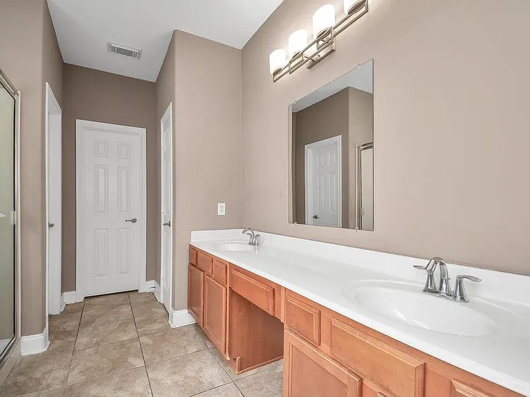 1914 Lenora Ct — Photo 26