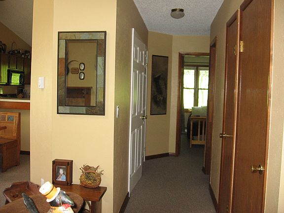 4th image of 3 Cromwell Dr