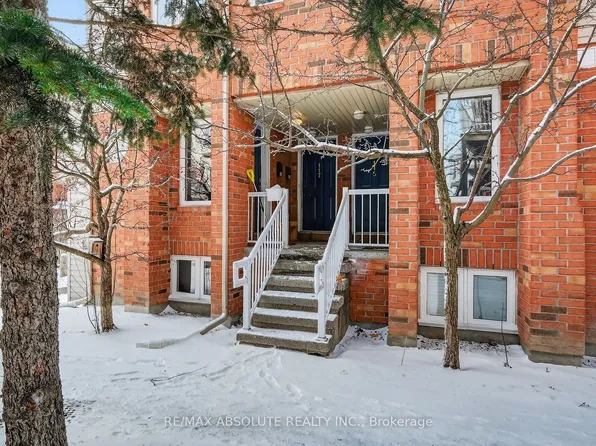 117 Tall Pines Point, Ottawa, ON K2H 1H1