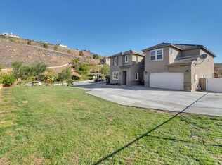 16483 Village Meadow Dr, Riverside, CA 92503