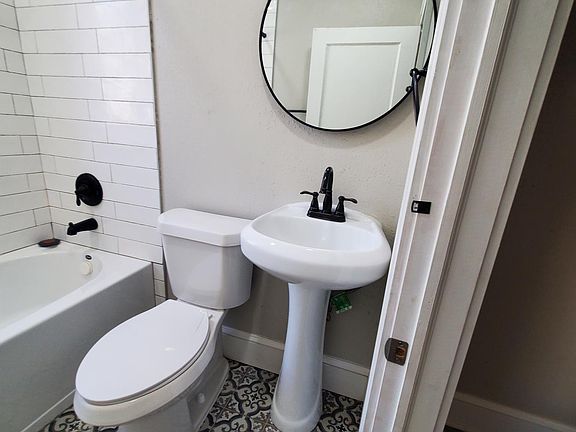 5th image of 615 Horatio St #22