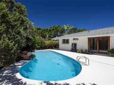 211 Aikahi Loop, Kailua, HI, 96734