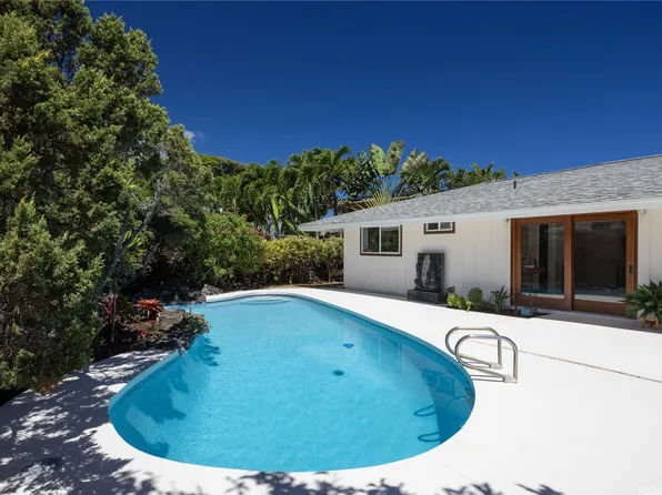 211 Aikahi Loop, Kailua, HI 96734