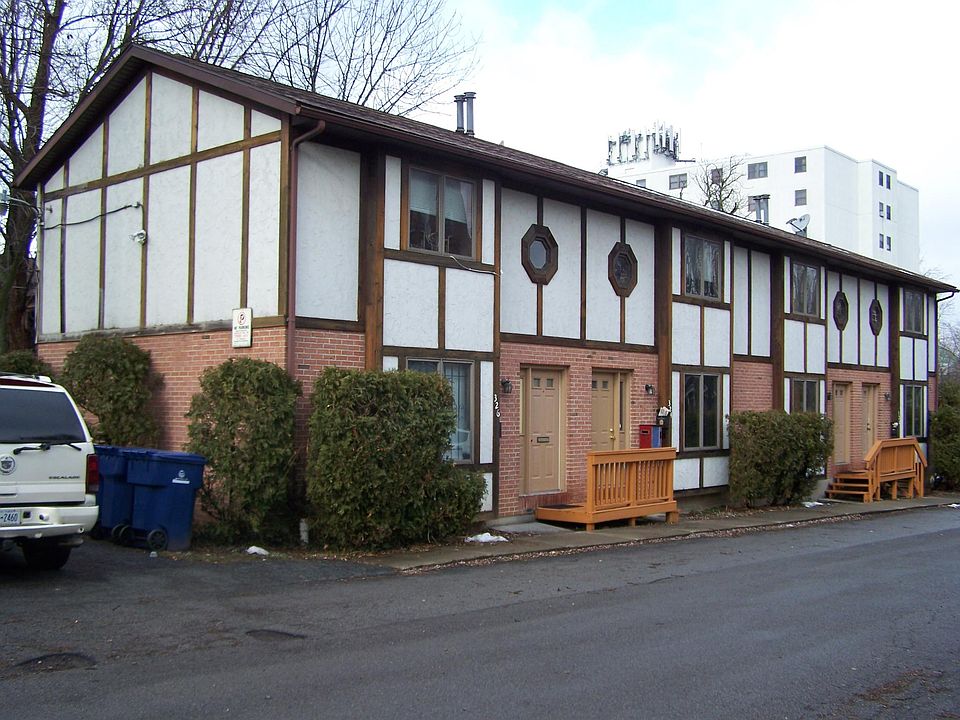 1st image of 324 Summer St