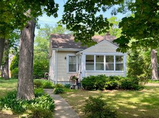 229 Stratford Rd, Ferndale, MI 48220