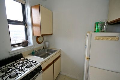 5th image of 70 Park Ter E APT 5A