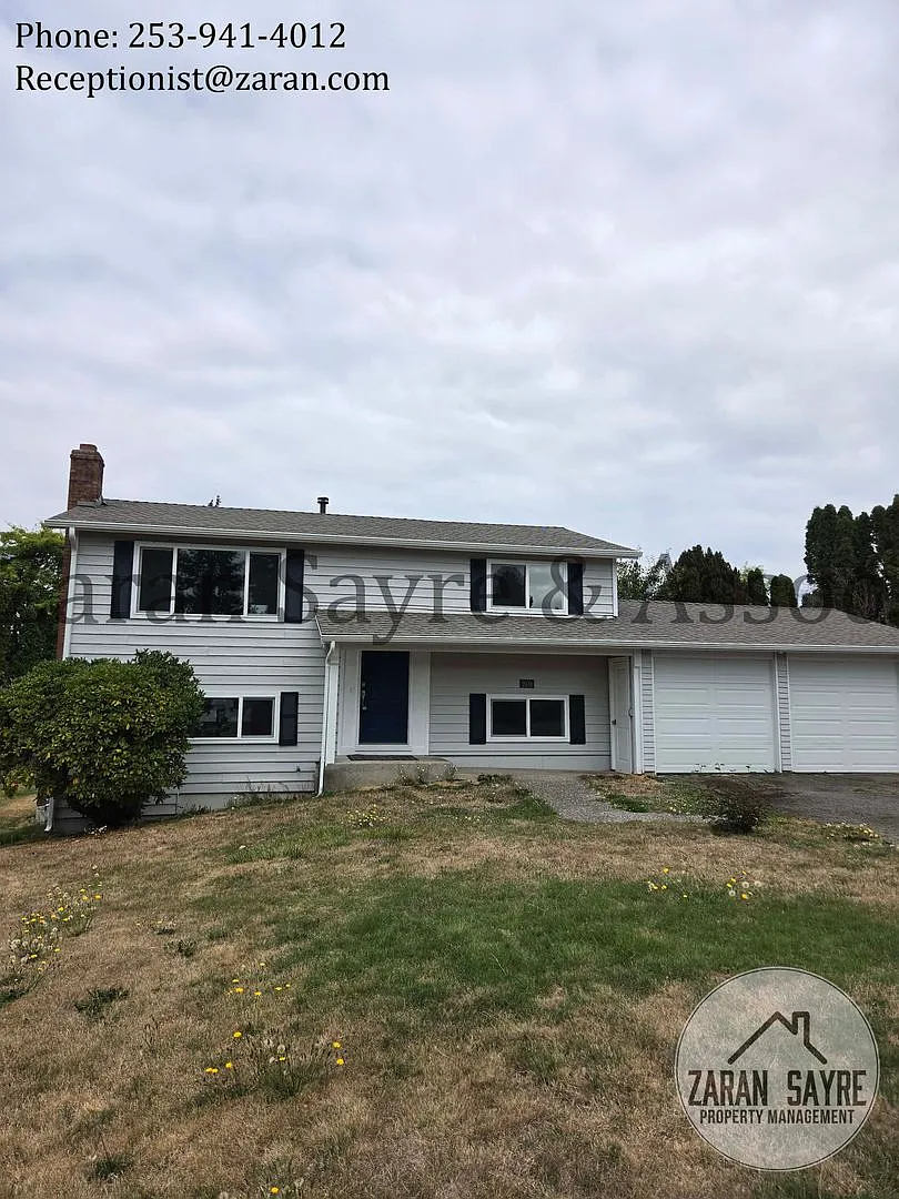 483- Fully Renovated 4 Bedroom on Quiet Cul-de-sac — Photo 1