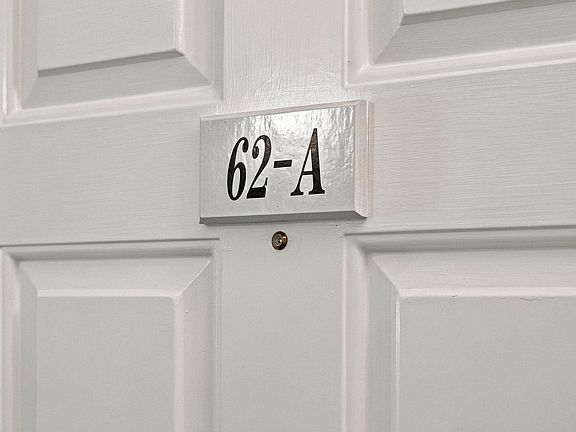 5th image of 62 Fletcher Lane #A