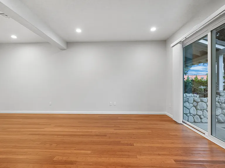 W Mountain St — Photo 15