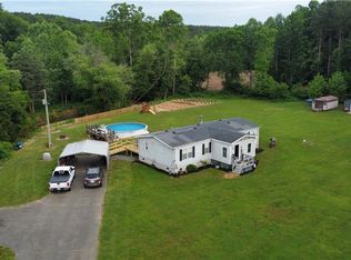 359 Hogan Creek Rd, Siloam, NC 27047