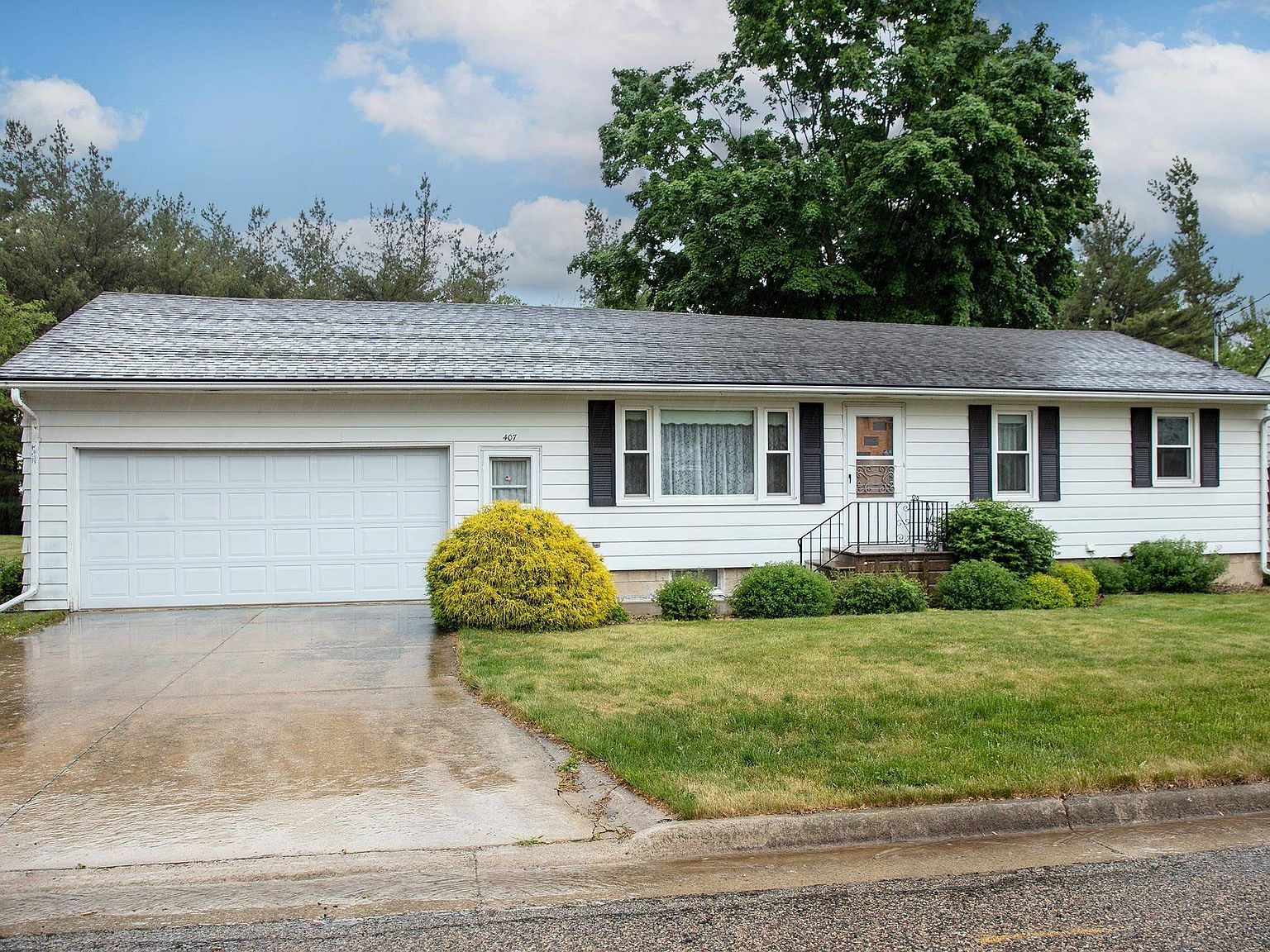 407 4th St SE, Tripoli, IA 50676 Zillow