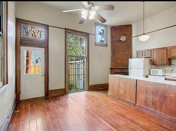 3rd image of 2412 Magazine St #B