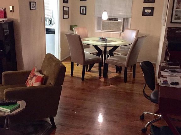 living room/dining