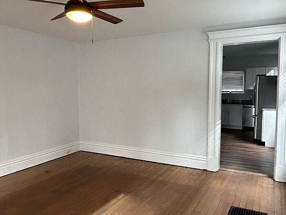 3rd image of 1546 Saint Clair St #A