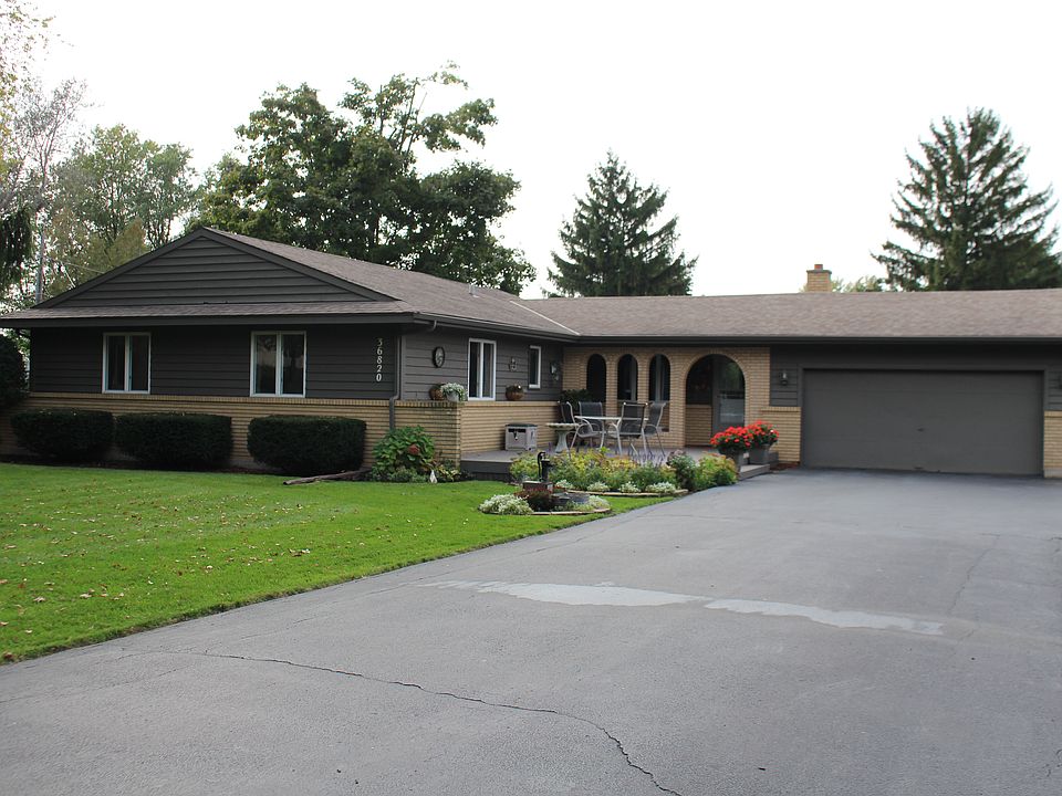1st image of 36820 N Northwestern Ave