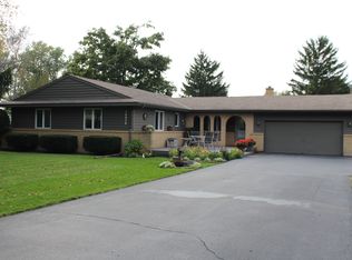 36820 N Northwestern Ave, Gurnee, IL 60031
