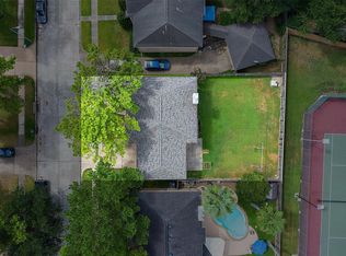 7911 Rothesay Chase Rd, Houston, TX 77095