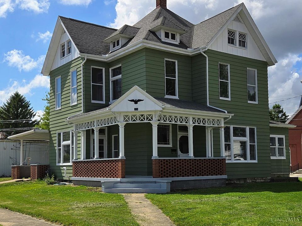 1st image of 304 W Main St