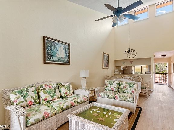 5th image of 9895 Citadel Ln Unit 203
