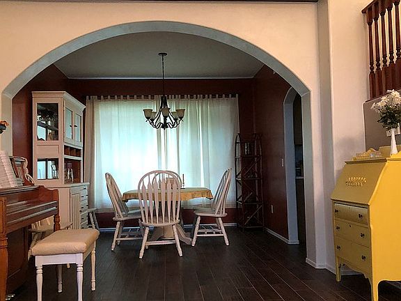 5th image of 322 W Calle Patio Lindo