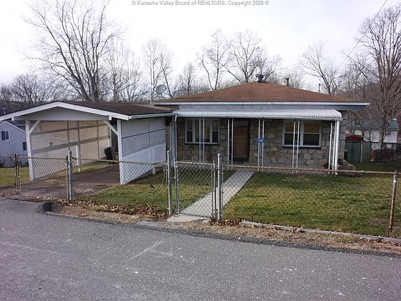 2nd image of 218 Clubview Dr