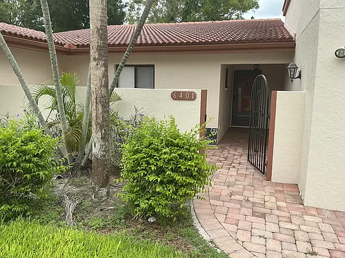 6401 Pelican Dr Photo 1