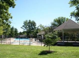 666 Sugar Trail Ct, Saint Peters, MO 63376