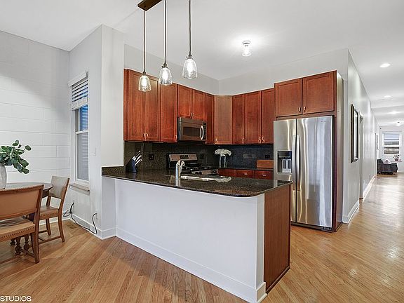 4th image of 1735 N Clybourn Ave APT 2N