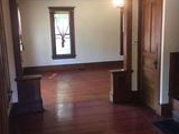 4th image of 121 13th St N