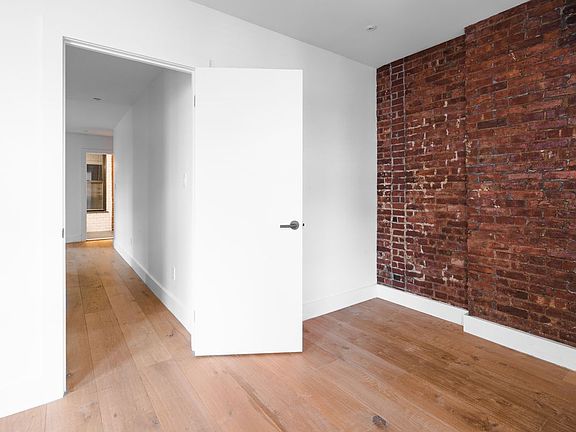 5th image of 19 Pell St APT 1