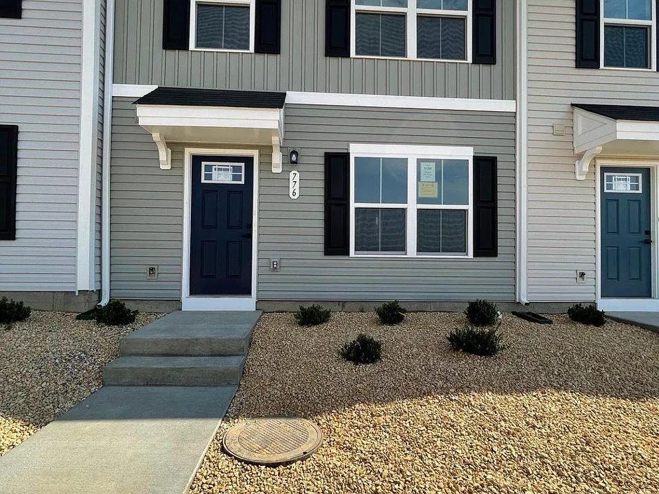 776 Carson Cir