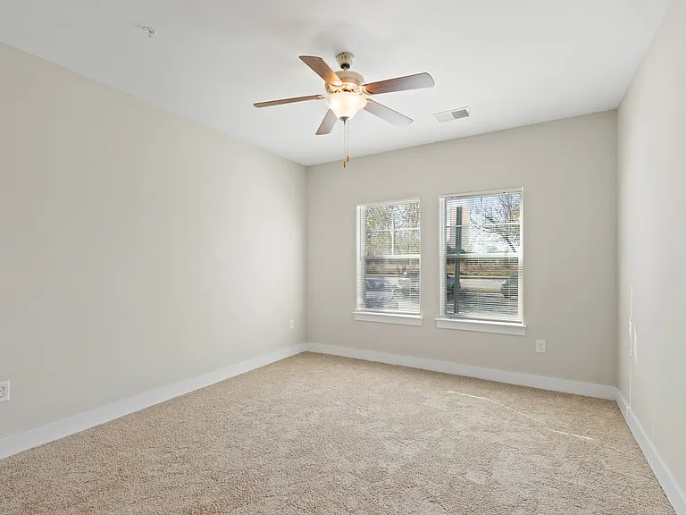 Gateway Apartments — Photo 39