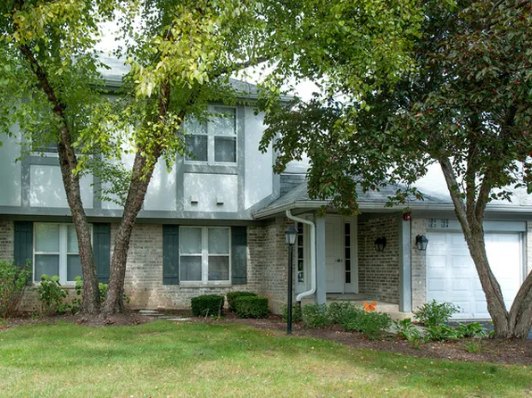 182 Brook Ln #182, Vernon Hills, IL 60061