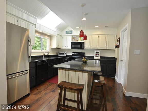4th image of 11690 Gilman Ln