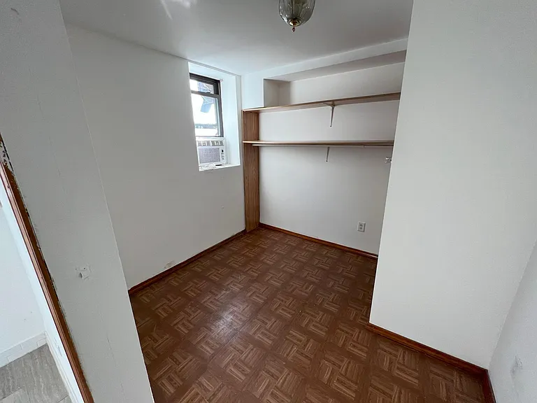 1542 W Thomas St #GDN — Photo 5