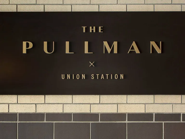 The Pullman — Photo 68