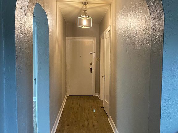 5th image of 4305 N Marlborough Dr APT 1