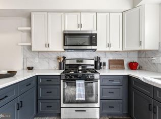 1752 Waterloo St, Philadelphia, PA 19122