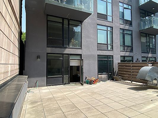 3rd image of 180 Nassau St APT 2C