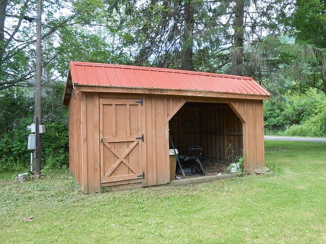 2nd image of 819 Marsh Creek Rd