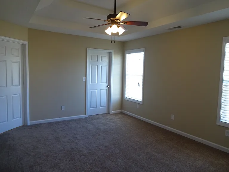 304 High Point Pl — Photo 5