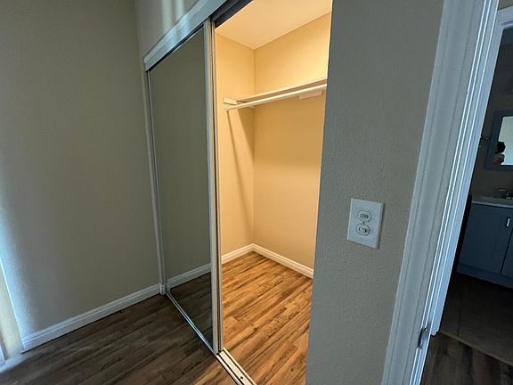 4th image of 540 S Broadway # First Floor
