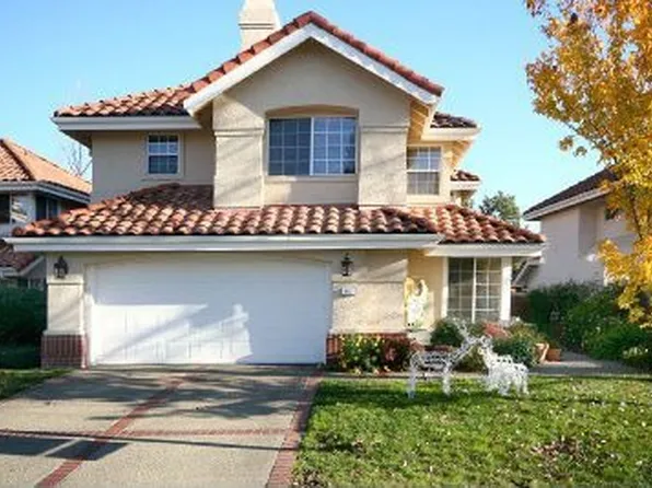 140 Marble Canyon Dr, Folsom, CA 95630