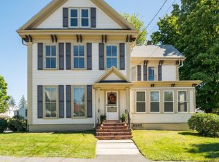 36 Warren St, Stoneham, MA 02180