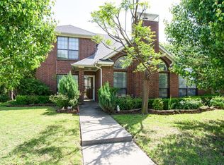 4222 Juniper Ln, Carrollton, TX 75010
