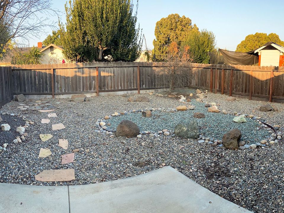 1st image of 2509 Plumeria Ct APT C