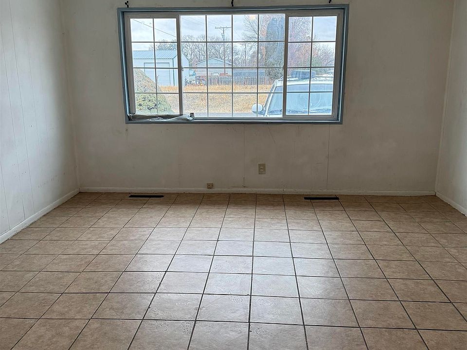 2nd image of 1430 C St